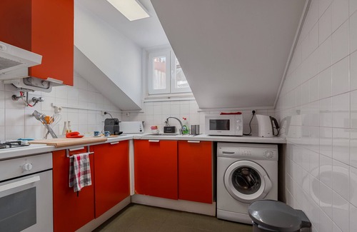 Santos Apartment | Apartment 'Madragoa' with Private Terrace, Balcony and Wi-Fi