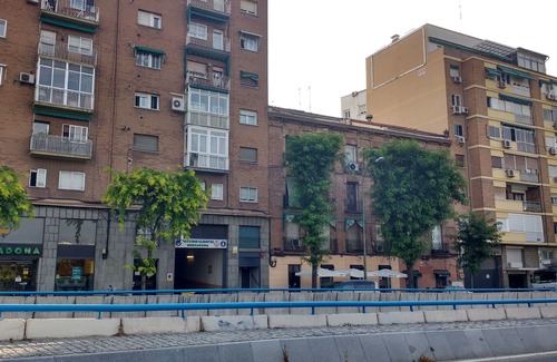 Las Acacias Apartment | Apartment Madrid Rio Park, 4 Bedrooms,.AA, Piramides Station, Family friendly