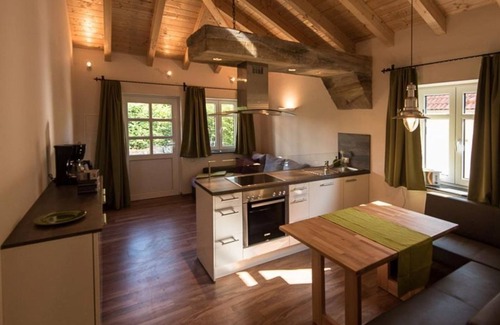 Kindenheim Apartment | Apartment "Magnolia" - "Living in the garden of the senses"