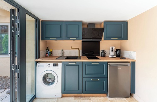 Apt Apartment | Apartment 'Maison Marvic, Le Laurier T2' with Mountain View, Wi-Fi and Air Conditioning