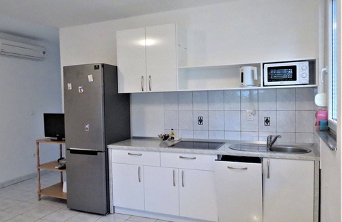 Mandre Apartment | Apartment Mandre with Adriatic Sea Views