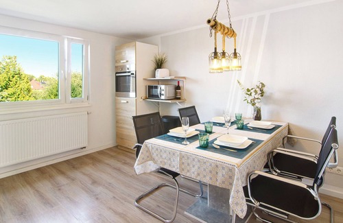Heppens Apartment | Apartment "Mansarde" close to the Sea with Wi-Fi