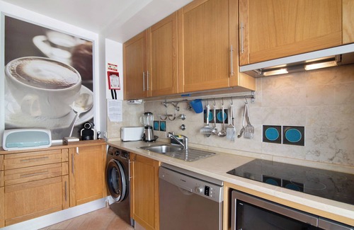 Santa Luzia Apartment | Apartment "Maré Cheia SL015" with Shared Pool & Wi-Fi