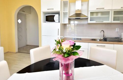 Dinjiska Apartment | Apartment Marija-2 by Interhome