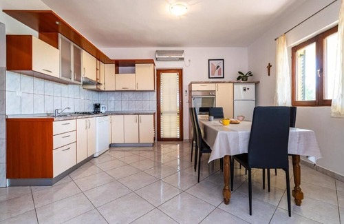 Novigrad Condo | APARTMENT MARIJA, NOVIGRAD (DALMACIJA)