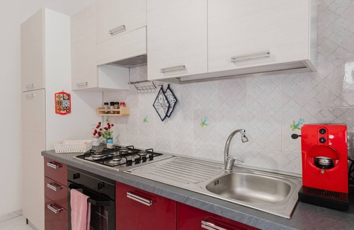 Trapani City Centre Apartment | Apartment 'Marilù' with Private Terrace and Wi-Fi