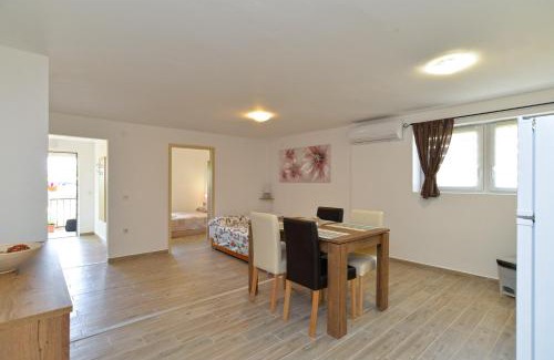 Loborika Apartment | Apartment Marko 1890