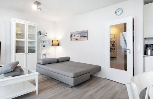 Schilksee Apartment | Apartment 'Meerblick' with Sea View, Balcony and Wi-Fi