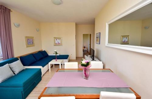Dinjiska Apartment | Apartment Melandura-8 by Interhome