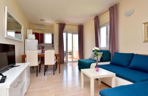 Dinjiska Apartment | Apartment Melandura-8 by Interhome