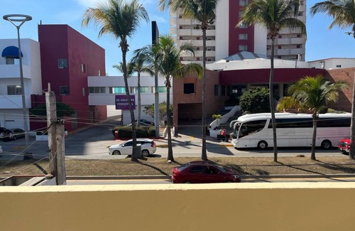 Zona Dorada Apartment | Apartment meters from the beach