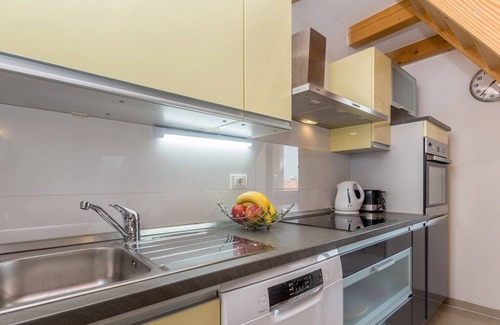 Nerezine Apartment | Apartment MICHELLE with large heated pool 50m2 and sea view