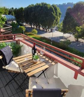 Altstadt Apartment | Apartment mit Balkon am Rhein