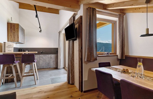 San Genesio Atesino Apartment | Apartment 'Moserhof Wohnung Lavendel' with Mountain View, Balcony and Wi-Fi