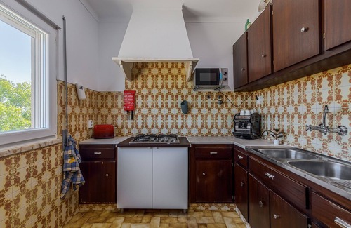 Sampaio Apartment | Apartment 'My Vintage House' with Mountain View, Wi-Fi and Air Conditioning