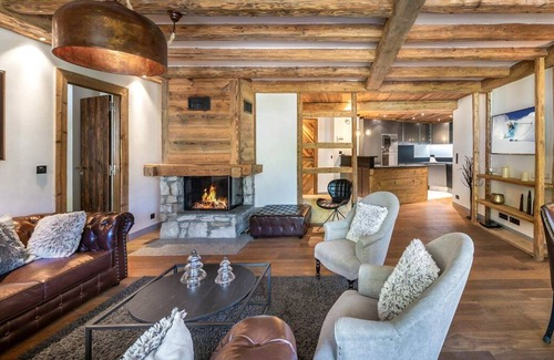 Val-d'Isere Villa | Apartment Mylan - Three Bedroom Villa, Sleeps 6