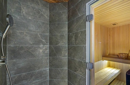 Val-d'Isere Villa | Apartment Mylan - Three Bedroom Villa, Sleeps 6
