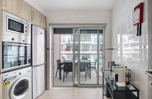 Manta Rota Apartment | Apartment 'Numar Residence Aa' with Shared Pool, Wi-Fi and Air Conditioning