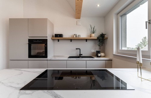 Hanichen Apartment | Apartment 'N8quartier' with Balcony, Wi-Fi and Air Conditioning