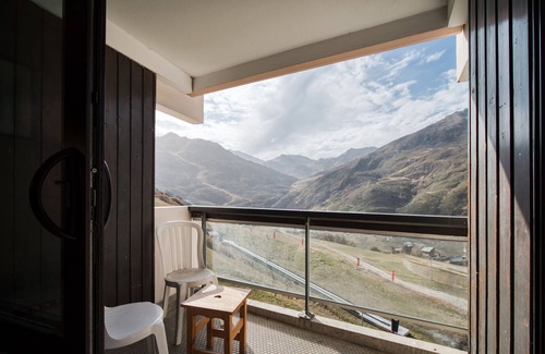 Reberty Apartment | Apartment 'N° 46' with Mountain View and Balcony