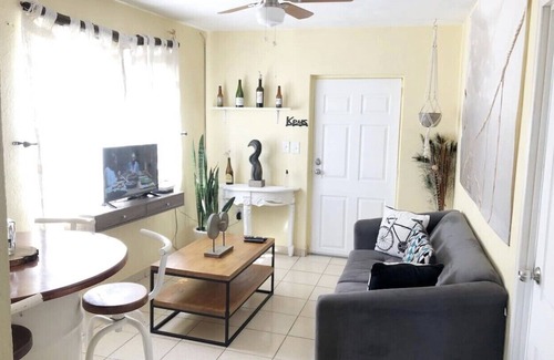 Zamora Apartment | Apartment Near Main Plaza w/DISNEY+, NETFLIX & MORE!