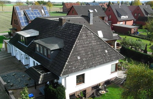 Niedernwohren Apartment | Apartment near Stadthagen with WiFi