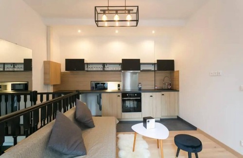 Val-de-Grace Apartment | Apartment near the tourist street Mouffetard