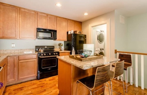 Fourth Ward Apartment | Apartment near Uptown Charlotte, North Carolina