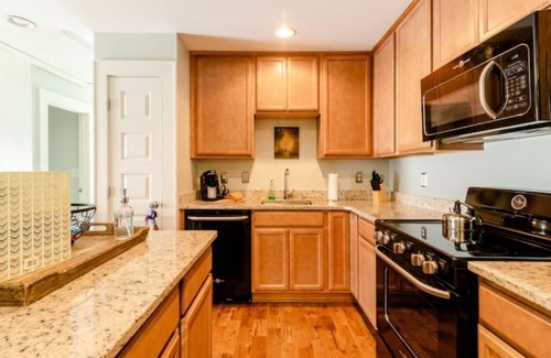 Fourth Ward Apartment | Apartment near Uptown Charlotte, North Carolina