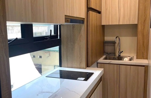 Yen Phu Apartment | Apartment near West Lake, fully furnished, nice view, large balcony.