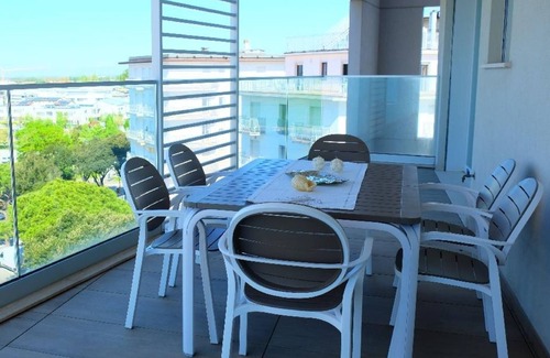 Faro Apartment | Apartment 'Nember Sea Houses' with Sea View, Private Terrace and Balcony
