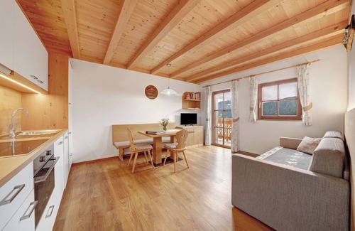 Ultimo Apartment | Apartment 'Niederhaushof' with Mountain View, Balcony and Wi-Fi