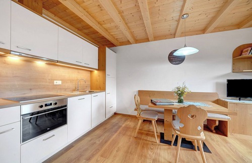Ultimo Apartment | Apartment 'Niederhaushof' with Mountain View, Balcony and Wi-Fi