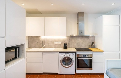 Behobie Apartment | Apartment 'Océan Et Nature Pour 4 Personnes' with Private Terrace and Shared Garden