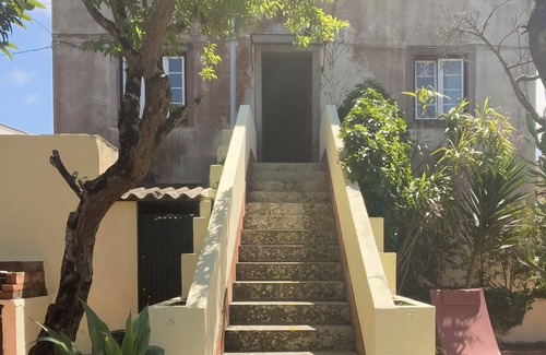 Sintra Apartment | Apartment of charm with garden in Sintra center