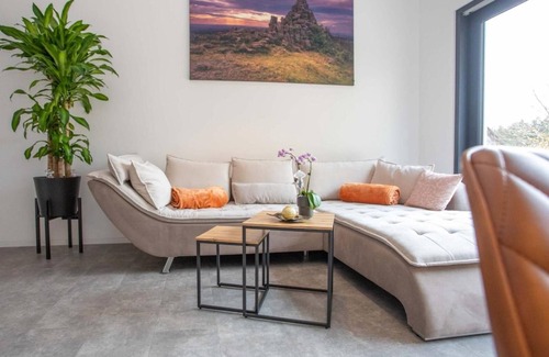 Poppenhausen Apartment | Apartment 'Omas Rhön-Garten' with Mountain View, Shared Terrace and Wi-Fi