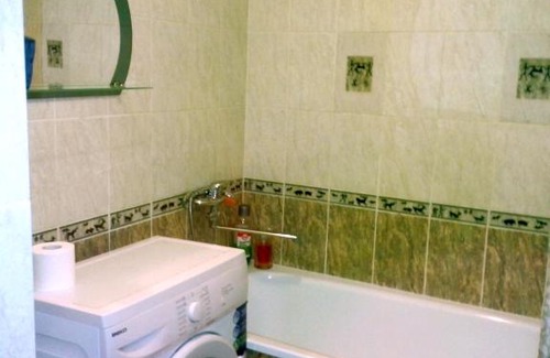 Engels Apartment | Apartment on M