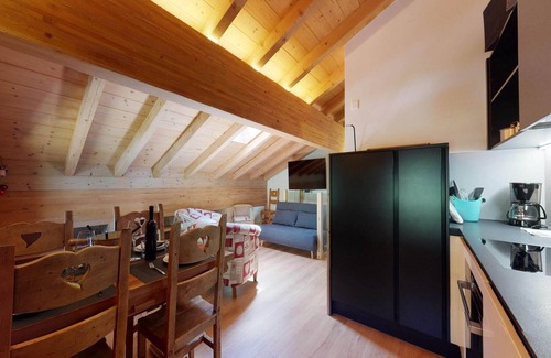 Nendaz Apartment | Apartment on ski slopes of Prarion