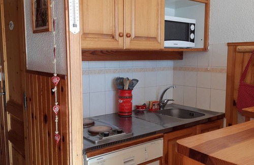 Les Saisies House | APARTMENT ON THE GROUND FLOOR FACING SOUTH NEAR THE SLOPES + PRIVATE PARKING