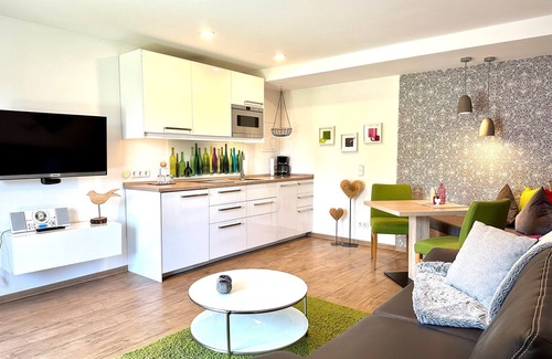 Obergrainau Apartment | Apartment 'One Bedroom -303' with Mountain View, Shared Pool and Wi-Fi