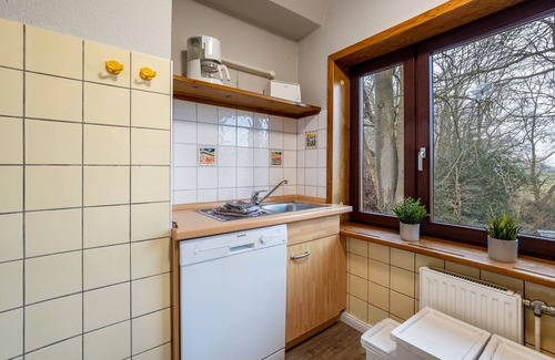 Kronsgaard Apartment | Apartment 'Ostseeblick Fewo 1' with Private Terrace, Private Garden and Wi-Fi