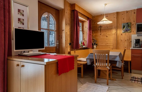 Campitello di Fassa Apartment | Apartment Pordoi with Mountain View, Private Terrace and Wi-Fi