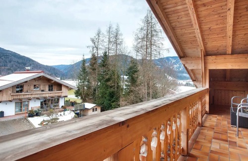 Reit im Winkl Apartment | Apartment 'Panorama - Appartement 6' with Mountain View, Private Terrace and Wi-Fi