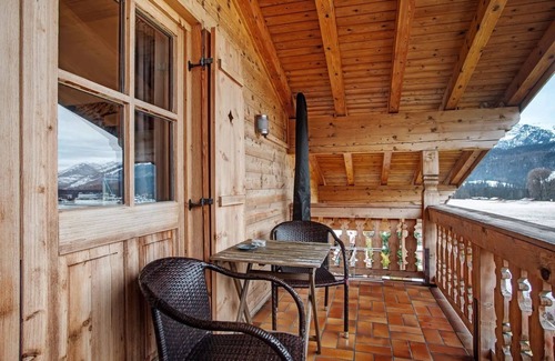 Reit im Winkl Apartment | Apartment 'Panorama - Appartement 7' with Mountain View, Private Terrace and Wi-Fi