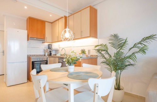 Villajoyosa Apartment | Apartment 'Paradise By Ej' with Sea View, Wi-Fi and Air Conditioning