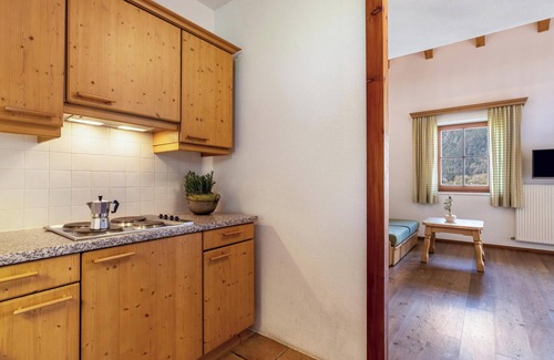 Campo Tures Apartment | Apartment 'Peintenhof Typ B' with Mountain View, Balcony & Wi-Fi