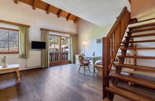 Campo Tures Apartment | Apartment 'Peintenhof Typ B' with Mountain View, Balcony & Wi-Fi