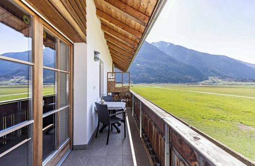Campo Tures Apartment | Apartment 'Peintenhof Typ B' with Mountain View, Balcony & Wi-Fi