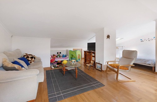 Santa Maria e Sao Miguel Apartment | Apartment "Perto Serra de Sintra" with Balcony & Wi-Fi
