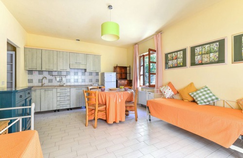 Zanca Apartment | Apartment 'Pettirosso Casa Vai' with Sea View, Wi-Fi and Air Conditioning